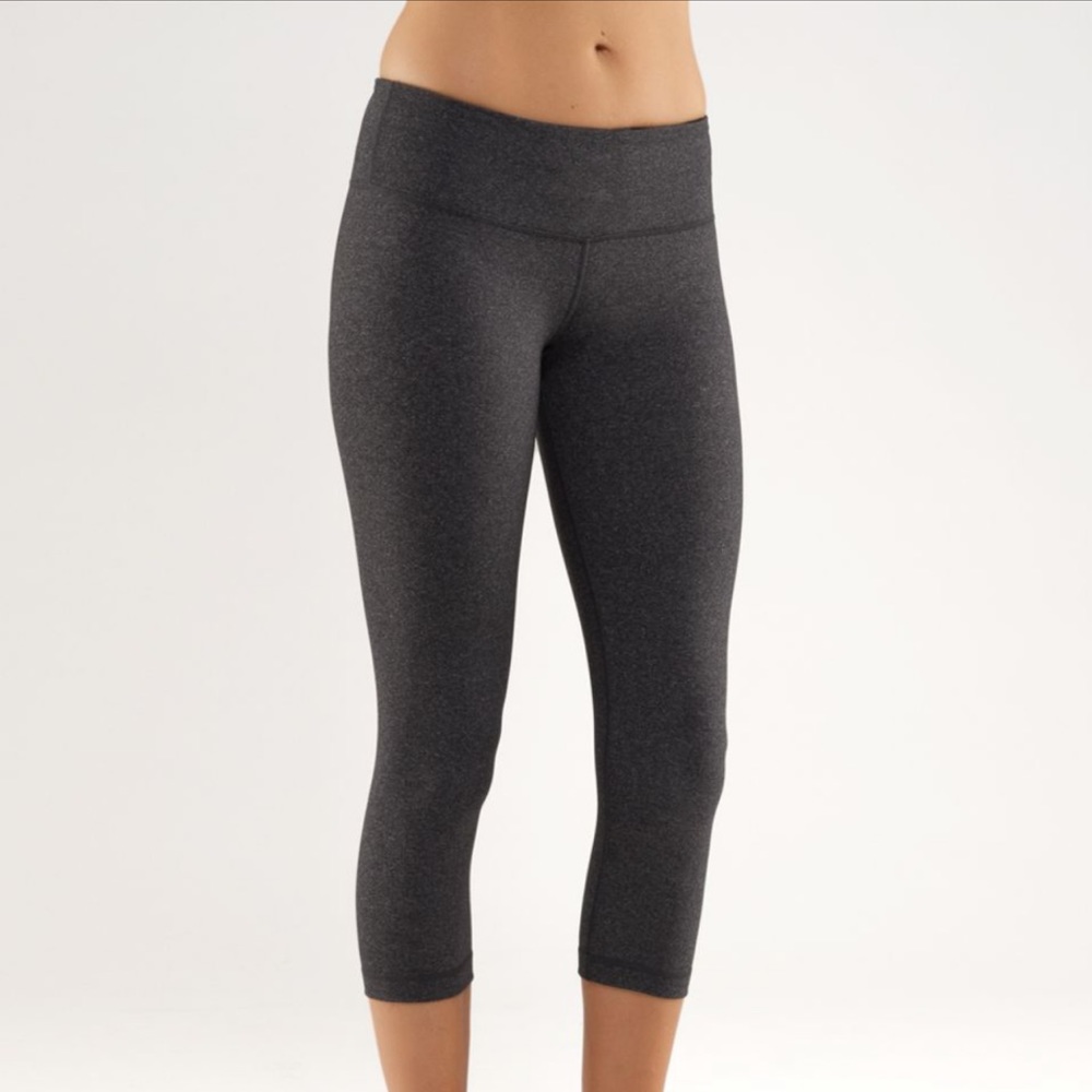 lululemon athletica Dark Charcoal Gray Cropped Leggings